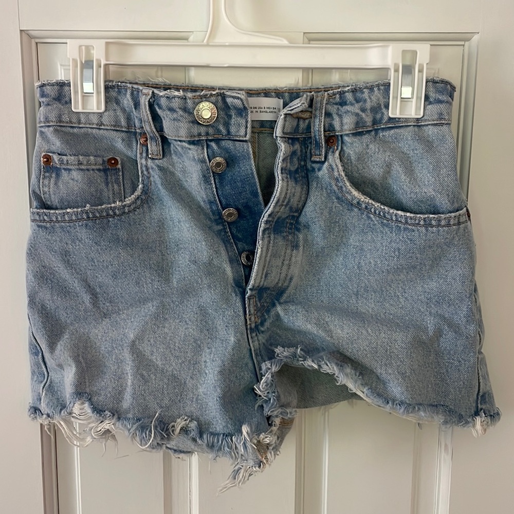 Zara Frayed High Rise Denim Shorts